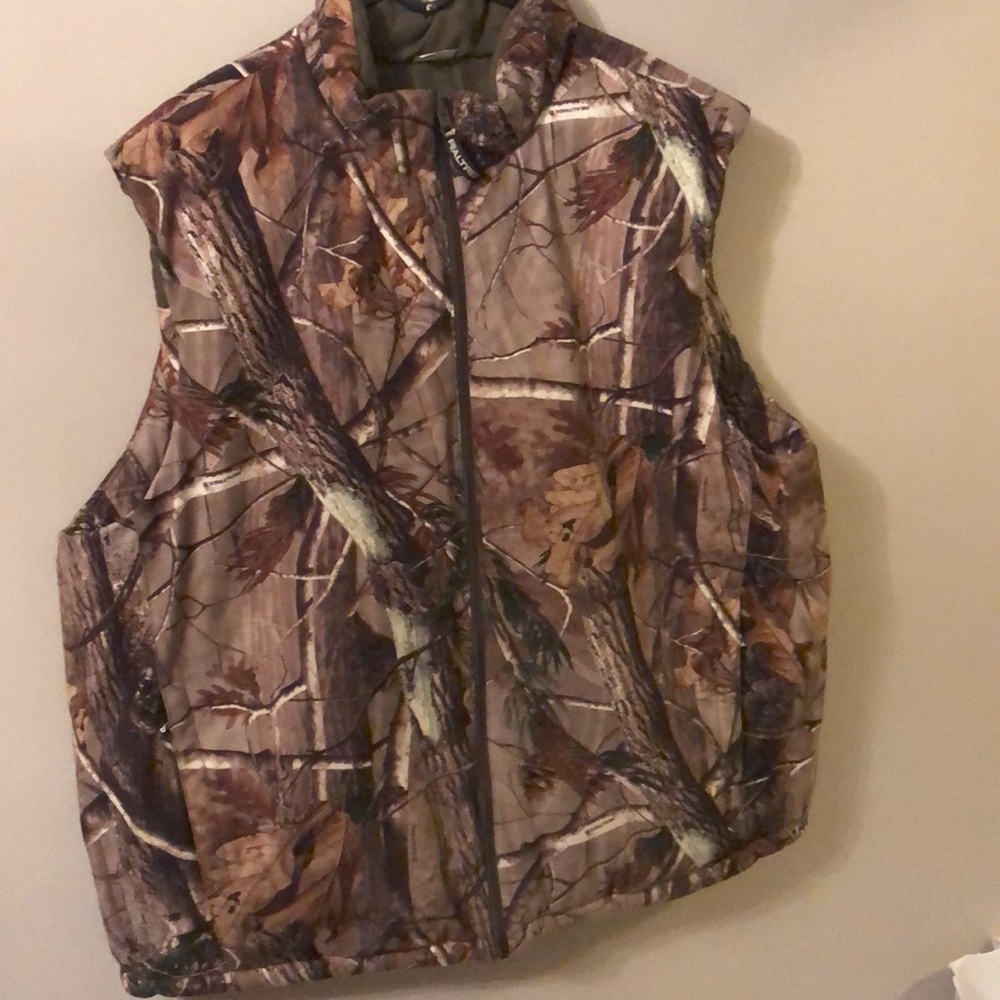 RealTree vest - Picture 2 of 11